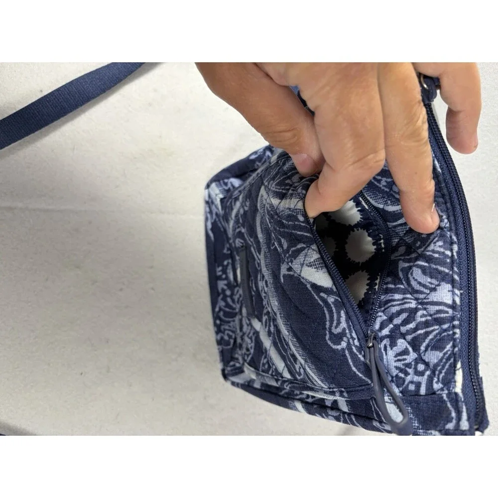 Vera Bradley Paisley Noir Crossbody Bag Quilted Cotton Blue Floral 8 X 8